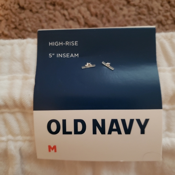 Old Navy women's shorts - Picture 3 of 3